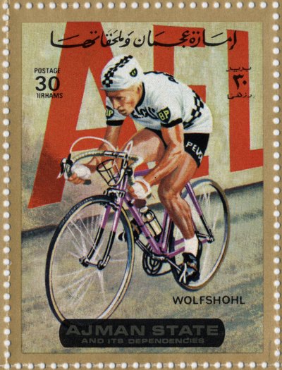 VAE-Briefmarke, die den Radfahrer Rolf Wolfshohl (geb. 1938) darstellt von School Arabic