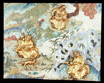 Detail von einem Paar Plaketten, die buddhistische Figuren in einer Landschaft darstellen, Qianlong-Periode von School Chinese