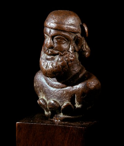Persische Kunst: Büste eines parthischen Prinzen in Bronze von School Persian