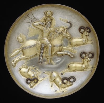 Teller mit König, der Widder jagt, ca. 500 n. Chr. von School Sasanian