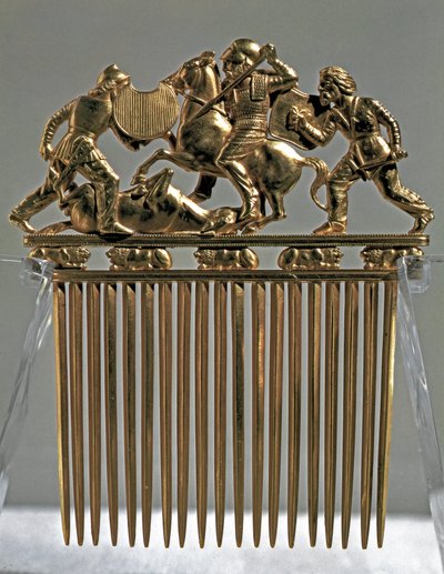 Skythische Kunst: Goldkamm mit Kampfszenen von skythischen Kriegern. Aus dem Tumulus von Solokha in Russland (heute Ukraine). 5.-4. Jahrhundert v. Chr. Eremitage-Museum, Sankt Petersburg von Scythian