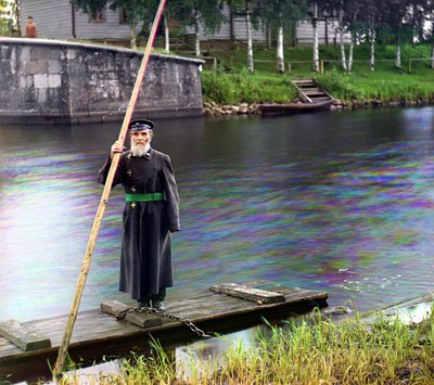 Pinkhus Karlinskii, vierundachtzig Jahre alt: sechsundsechzig Jahre Dienst, Aufseher der Chernigov-Schleuse, Mariinskii-Kanal- und Flusssystem, Russisches Reich, 1909 von Sergey Prokudin Gorsky