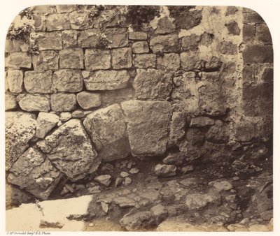 Teil eines alten Bogens am SW-Ende der Basare von Sgt. James M. McDonald