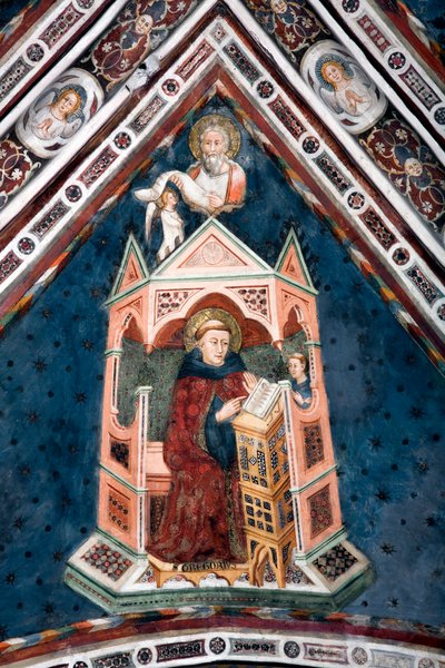 Detailansicht eines Freskos, das eines der Gewölbe der Oberkirche schmückt und die vier Ärzte der römischen Kirche darstellt: Gregor I. der Große und der Evangelist Matthäus von Sienese School