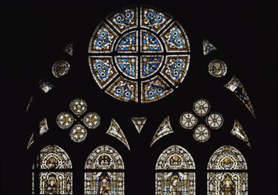 Detail der zentralen Rosette, mit Symbolen der Evangelisten in den ovalen Fenstern von Simone Martini