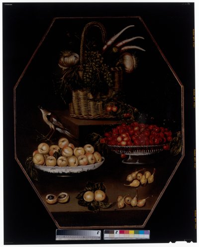 Stillleben mit Granatäpfeln und Trauben in einem Korb von Spanish School