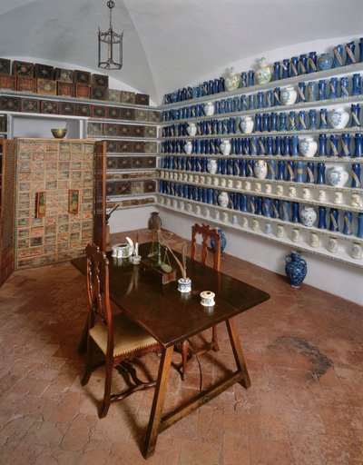 Ansicht der Apotheke von Spanish School