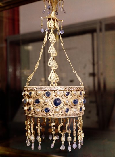 Votivkrone von König Recesvinth (r. 652-72) aus dem Schatz von Guarrazar, ca. 670 von Spanish School