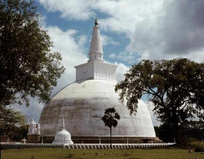 Ansicht der Ruwanwelisaya-Stupa von Sri Lankan School