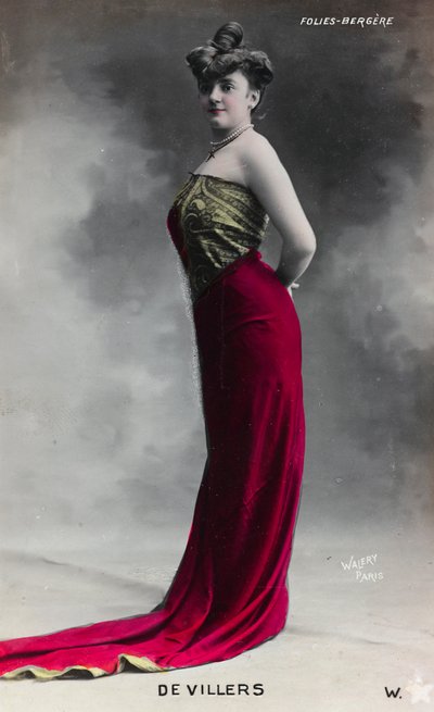 Porträt einer jungen Frau, Postkarte; die Unterstützung enthält die Angabe "Devillers - Folies Bergère" von Studio Walery