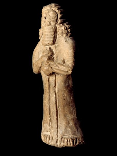 Sumerische Zivilisation: Terrakotta-Statuette eines Schutzgeistes, unter den Fundamenten eines Hauses deponiert. 8.-7. Jahrhundert v. Chr. Dim. 13 cm Bagdad, Nationales Irak-Museum von Sumerian Sumerian