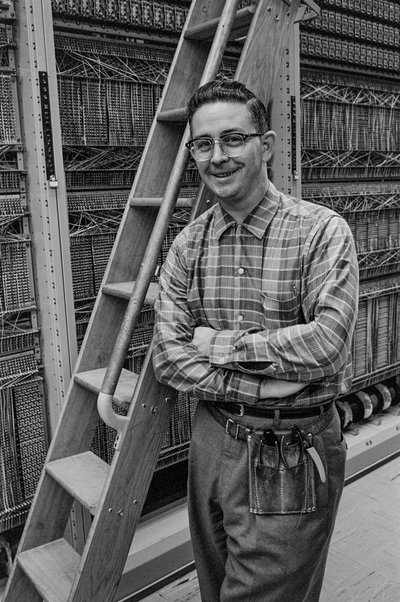 Wartung von Telefonanlagen bei PacTel alias Pacific Telephone in Bellingham von Ted Spiegel