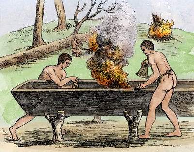 Indianer machen ein Kanu, zeigen den Stamm eines Baumes durch Feuer und graben mit Herbettes. Gravur 1590 von Theodore De Bry, farbenfroh 19. Jahrhundert. von Theodor de Bry