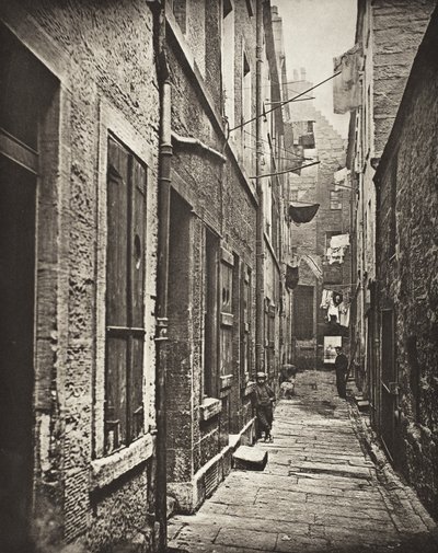 Close No. 65 High Street (#13) von Thomas Annan