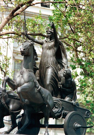 Statue von Boudicca und ihren Töchtern in einem Streitwagen, Thames Embankment, London, 19. Jahrhundert von Thomas Thornycroft