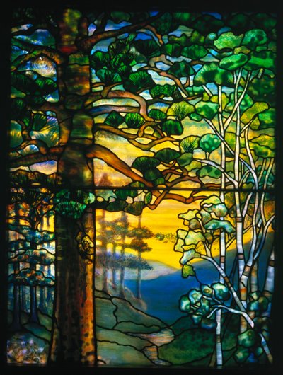 Landschaftsfenster mit einem mäandernden Bach unter hohen Tannen (Buntglas) von Tiffany and Company