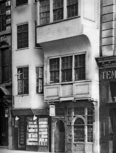 Ein Buchladen und Tabakladen in der Strand, London, 1926-1927 von Unbekannt