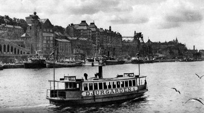 Eine Fähre auf dem Weg zur Insel Djurgarden, Stockholm, Schweden von Unbekannt