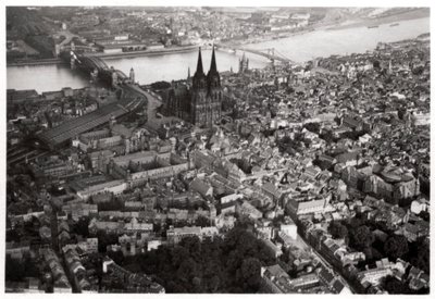 Luftaufnahme von Köln, Nordrhein-Westfalen, Deutschland, aus einem Zeppelin von Unbekannt