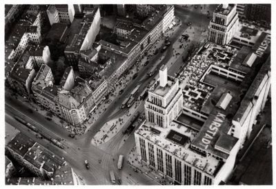 Luftaufnahme von Hermannplatz, Berlin Neukölln, Deutschland, von einem Zeppelin, um 1931 1933 von Unbekannt