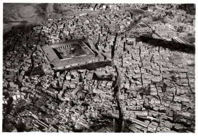 Luftaufnahme von Alt-Kairo, Ägypten, aus einem Zeppelin, 1931-1933 von Unbekannt
