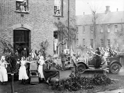 Verkündung des Waffenstillstands im amerikanischen Krankenhaus in Dartford von Unbekannt