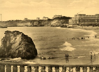Biarritz - Hotel du Palais und die Bucht, ca. 1930 von Unbekannt
