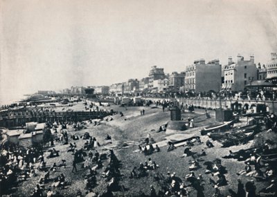 Brighton - Ein langer Strandabschnitt, 1895 von Unbekannt