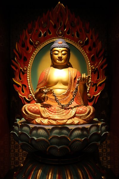 Buddha Tooth Relic Tempel in Chinatown, Buddha-Statue, 20160818, Singapur von Unbekannt