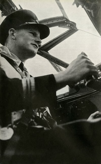 Kapitän Gilbert Rae, BOAC-Mosquito-Pilot, Zweiter Weltkrieg, ca. 1939-ca. 1944, 1946 von Unbekannt