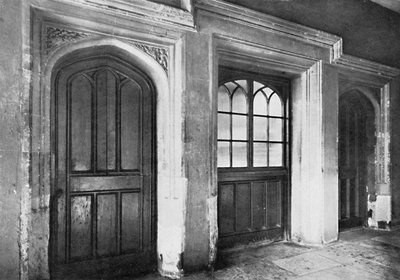 Charterhouse. Türen vom Bildschirmdurchgang der Halle zur Küche und zu den Büros, 192 von Unbekannt