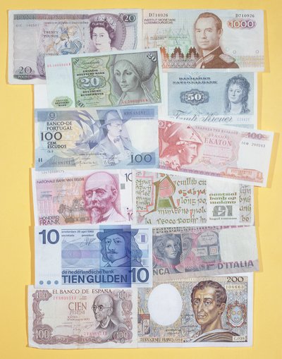 Sammlung europäischer Banknoten aus dem späten 20. Jahrhundert von Unbekannt