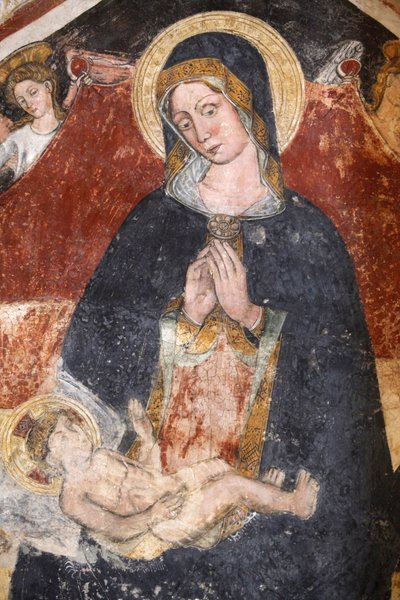 Verfallenes Fresko in der Kirche Santa Maria dell