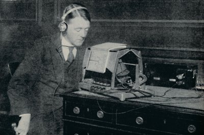 Elektrizität verwandelt die gedruckte Welt in Klang für Blinde, ca. 1935 von Unbekannt