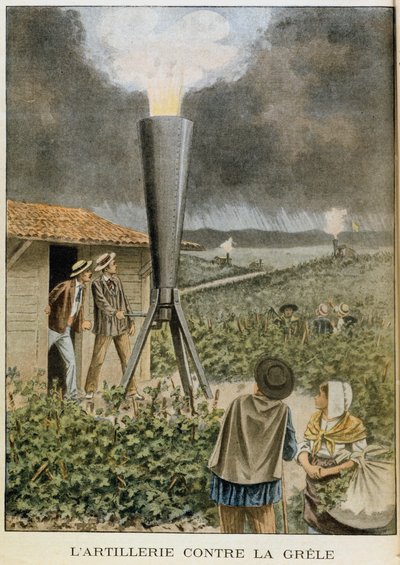 Abfeuern einer Kanone in die Wolken, um einen Hagelsturm zu verhindern von Unbekannt