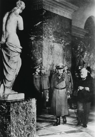 Deutscher Feldmarschall von Rundstedt besucht den Louvre, besetztes Paris, Oktober 1940 von Unbekannt