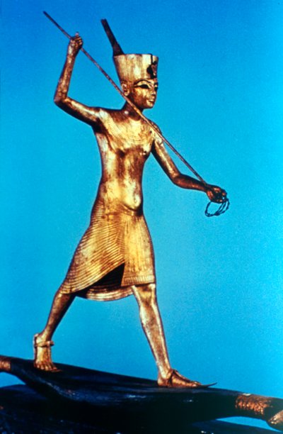 Goldfigur von König Tutanchamun auf einem Schilfboot, 14. Jahrhundert v. Chr. von Unbekannt