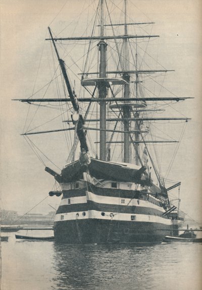 HMS Victory bevor sie 1922 ins Trockendock verlegt wurde, 1936 von Unbekannt