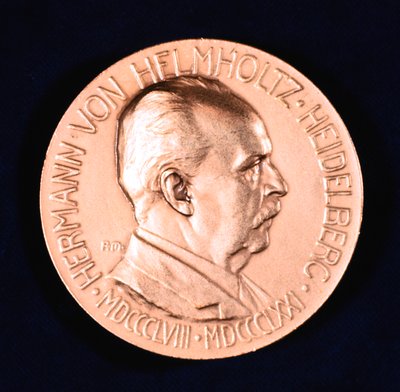 Hermann Ludwig Ferdinand von Helmholtz, deutscher Physiker und Physiologe, 1907 von Unbekannt