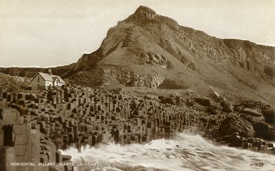 Horizontale Säulen, Giants Causeway, spätes 19. - frühes 20. Jahrhundert von Unbekannt