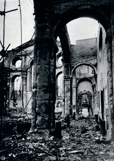 Innenraum der Kirche St. Mary Le Bow, Cheapside, ausgebrannt bei einem Luftangriff, 1941 von Unbekannt
