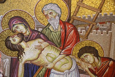 Jesus vom Kreuz genommen, Detail des Mosaiks, Grabeskirche, Jerusalem, Israel von Unbekannt