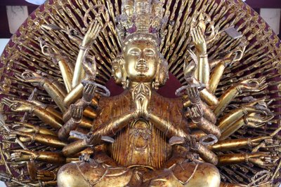 Linh Ung buddhistische Pagode, Tausendarmige Avalokitesvara, die Bodhisattva des Mitgefühls, Statue, Danang, Vietnam von Unbekannt