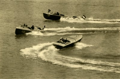 Motorbootrennen, Wörthersee, Kärnten, Österreich von Unbekannt