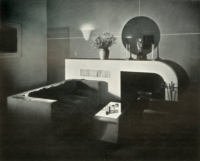 New Yorker Penthouse-Wohnung von Raymond Loewy, von ihm selbst entworfen - Kamin, 1937 von Unbekannt