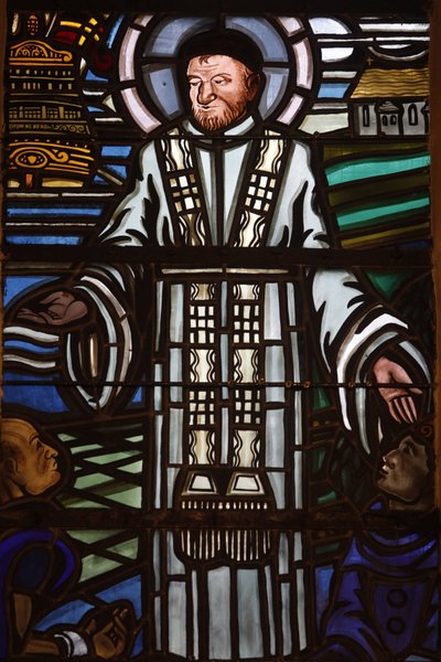 Paris, Frankreich. Kirche Saint Laurent. Glasfenster: Heiliger Vinzenz von Paul, Paris, Frankreich von Unbekannt