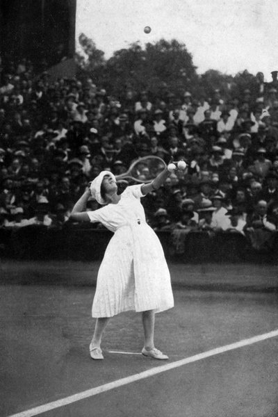 Suzanne Lenglen gewinnt ihre erste Meisterschaft in Wimbledon, 1919, 1930 von Unbekannt