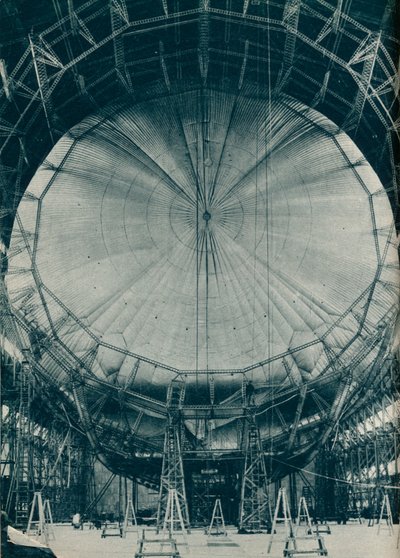 Der innere Aufbau des Luftschiffs R101, c1929 c1937 von Unbekannt