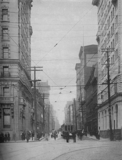 Türmende Fassaden einer der belebtesten Einkaufsstraßen der Stadt, um 1935 von Unbekannt