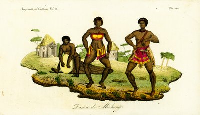 Zwei Mahungo-Frauen tanzen den Semba zu Musik von einer aus einem Baumstamm geschnitzten Trommel in Angola von Unbekannt